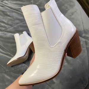 Chinese Laundry Utah bootie